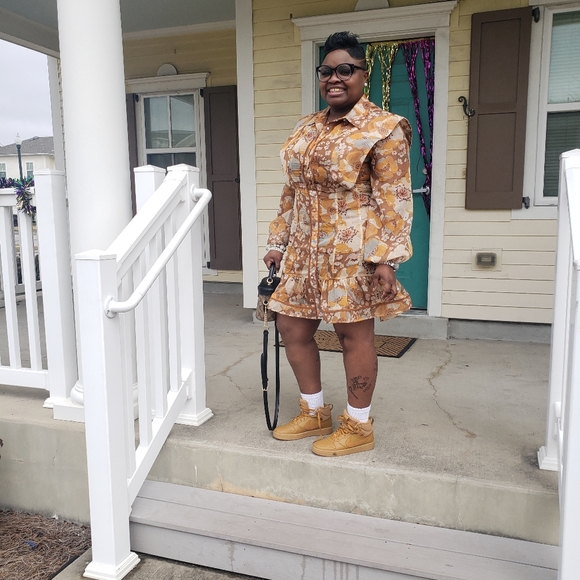 Dress - Picture 2 of 2